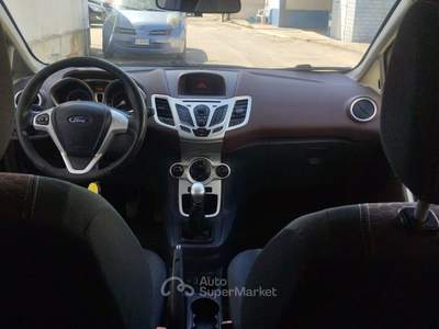 Ford Fiesta 3 porte Titanium Nero usata Modugno