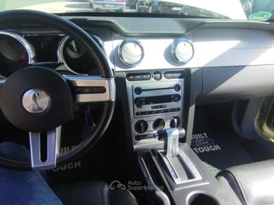 Ford Mustang '15-'24 - 2011 Oro usata Modugno