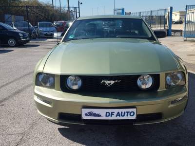 Ford Mustang '15-'24 - 2011 Oro usata Modugno