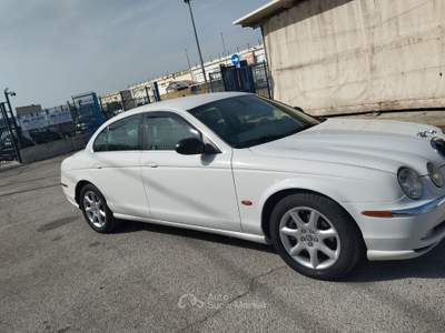 Jaguar S-Type (X202) 4.2 V8 32V cat Bianco usata Modugno