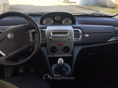 Lancia Ypsilon 75 CV Diva Blu/Azzurro usata Modugno