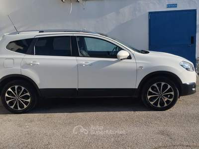 Nissan Qashqai Qashqai+2 1.5 dCi DPF Tekna Bianco usata Modugno