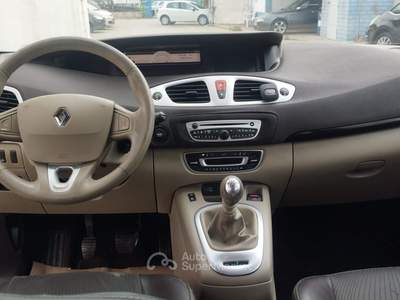 Renault Scénic Scenic Scénic X-Mod 1.5 dCi 110CV Luxe Nero usata Modugno