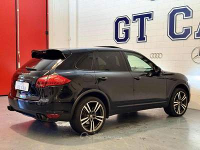 Porsche Cayenne 3.0 Diesel * PER OPERATORI DEL SETTORE * Nero usata Inzago