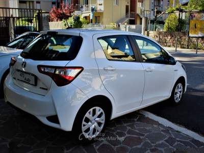 Toyota Yaris 5 porte Business Bianco usata Lavis