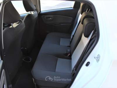 Toyota Yaris 5 porte Business Bianco usata Lavis
