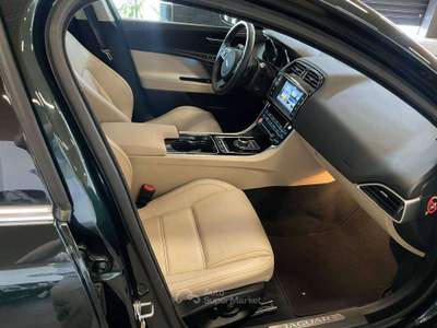 Jaguar XE XE 2.0d Prestige 180cv auto Verde usata Verona