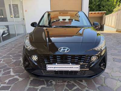 Hyundai i10 1.0 mpi Tech at UNICO PROPRIETARIO OK NEOPATENTATI BELLISSIMA Nero usata Cesano Maderno