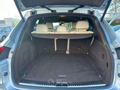 Porsche Cayenne 3.0 S E-Hybrid 333 CV Argento usata Ozzano dell'Emilia