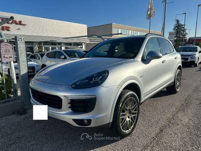 Porsche Cayenne 3.0 S E-Hybrid 333 CV Argento usata Ozzano dell'Emilia