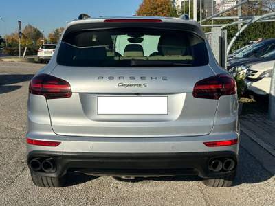 Porsche Cayenne 3.0 S E-Hybrid 333 CV Argento usata Ozzano dell'Emilia