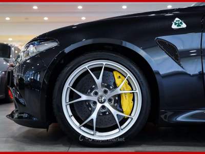 Alfa Romeo Giulia **2.9|V6|Bi-Turbo|AT8|Quadrifoglio|CARBOCERAMICA| Nero usata Vergiate