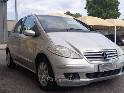 Mercedes-Benz Classe A All. Elegance Benzina c Argento usata Calcinato