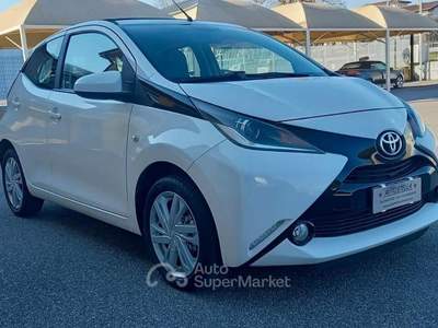Toyota Aygo Benzina cc. 1.000 Mod. X-Play Tetto Ap usata Calcinato