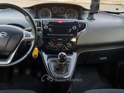 Lancia Ypsilon Benzina cc. 1.242 - 5 Porte 5 Posti usata Calcinato