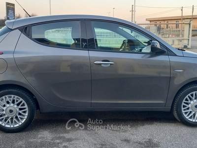 Lancia Ypsilon Benzina cc. 1.242 - 5 Porte 5 Posti usata Calcinato