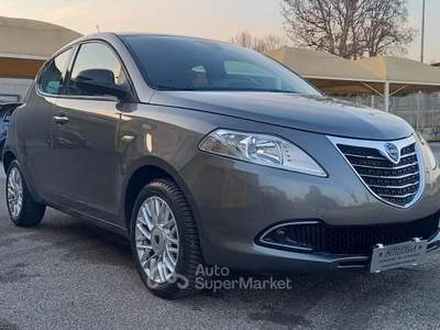 Lancia Ypsilon Benzina cc. 1.242 - 5 Porte 5 Posti usata Calcinato