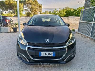 Peugeot 208 5 porte Active Nero usata Altamura