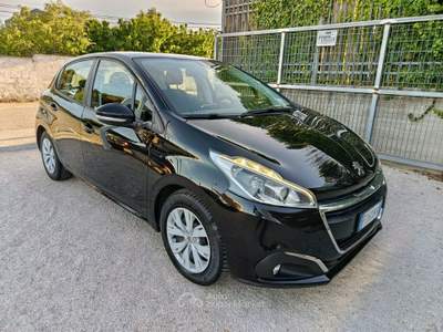 Peugeot 208 5 porte Active Nero usata Altamura