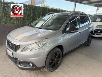 Peugeot 2008 Active MY 2017 Grigio usata Pozzuoli
