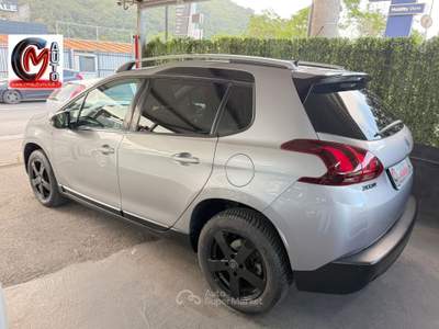 Peugeot 2008 Active MY 2017 Grigio usata Pozzuoli