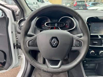 Renault Clio dCi 8V 75 CV  5 porte ENERGY INTENSE Bianco usata Milano