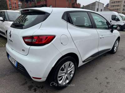 Renault Clio dCi 8V 75 CV  5 porte ENERGY INTENSE Bianco usata Milano