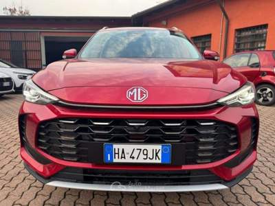 MG ZS 1.5 FullHybrid+ 197CV LUXURY Rosso usata Milano