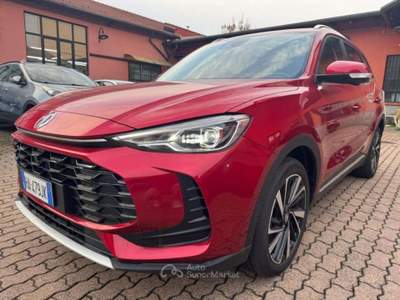 MG ZS 1.5 FullHybrid+ 197CV LUXURY Rosso usata Milano