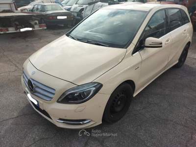 Mercedes-Benz Classe B B 180 CDI BlueEFFICIENCY Executive Beige usata Ferrara