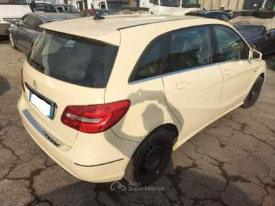 Mercedes-Benz Classe B B 180 CDI BlueEFFICIENCY Executive Beige usata Ferrara