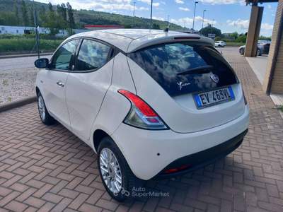 Lancia Ypsilon Ypsilon 0.9 t.air Gold Ecochic metano 80cv PREZZO REALE!!!!! Bianco usata Corciano