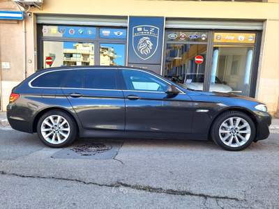 BMW Serie 5 525d 525 525d xDrive Touring Nero usata Castellana Grotte