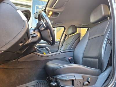 BMW Serie 5 525d 525 525d xDrive Touring Nero usata Castellana Grotte