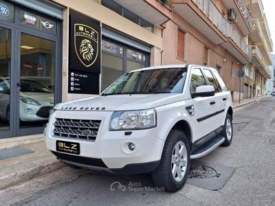 Land Rover Freelander S.W. HSE Bianco usata Castellana Grotte