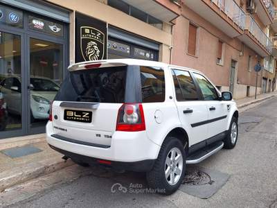 Land Rover Freelander S.W. HSE Bianco usata Castellana Grotte