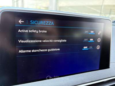 Peugeot 3008 GT BlueHDi 180 EAT8 51000 KM Rosso usata Bagnaria Arsa