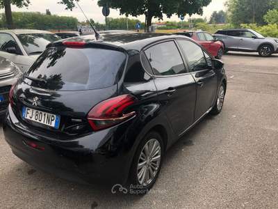 Peugeot 208 Unico proprietario Nero usata Arcore