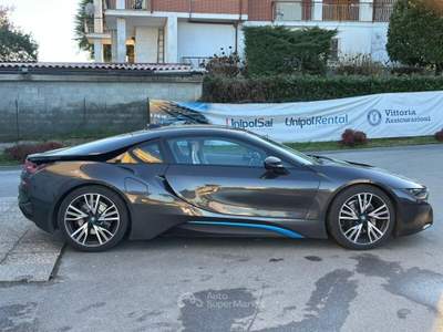 BMW i8 i8 Blu/Azzurro usata Asti