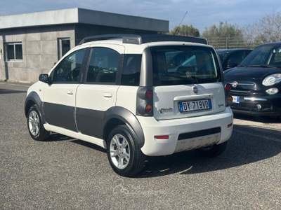 Fiat Panda 1.2 Cross Natural Power Bianco usata Pignataro Maggiore
