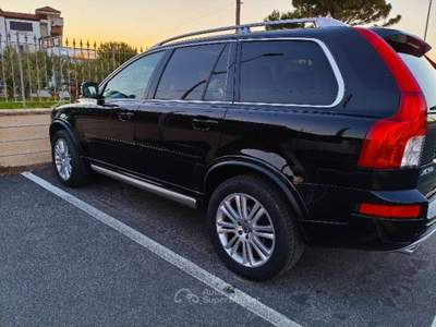 Volvo XC90 R-Design Nero usata San Sostene