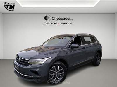 Volkswagen Tiguan Tiguan 2.0 TDI 150 CV SCR DSG Life Grigio usata Prato