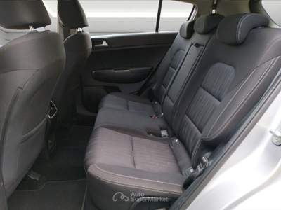Kia Sportage Sportage 1.6 CRDI 136 CV DCT7 2WD Mild Hybrid Business Class Argento usata Prato