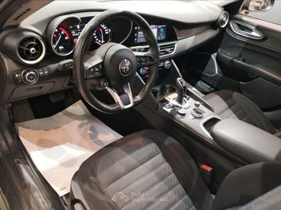Alfa Romeo Giulia Giulia 2.2 Turbodiesel 160 CV AT8 Business Grigio usata Prato