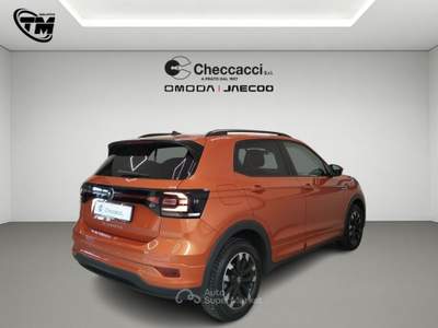 Volkswagen T-Cross T-Cross 1.0 TSI 110 CV DSG Advanced Arancione usata Prato