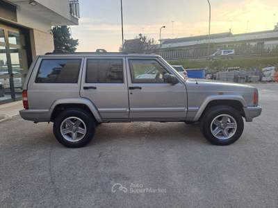 Jeep Cherokee Jeep Cherokee 2.5 Turbo Diesel 2000 ASI usata Ceglie Messapica