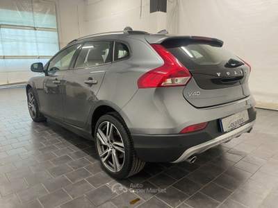 Volvo V40 Cross Country D2 120cv-LED-NAVI-C.18 Grigio usata Fossano