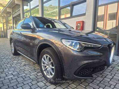 Alfa Romeo Stelvio 2.2 t Executive Q4 190cv CAMBIO AUTOMATICO Grigio usata LECCO
