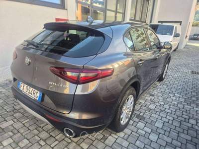 Alfa Romeo Stelvio 2.2 t Executive Q4 190cv CAMBIO AUTOMATICO Grigio usata LECCO