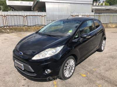 Ford Fiesta 1.6 TDCi 95CV 3 porte Tit. Nero usata Firenze